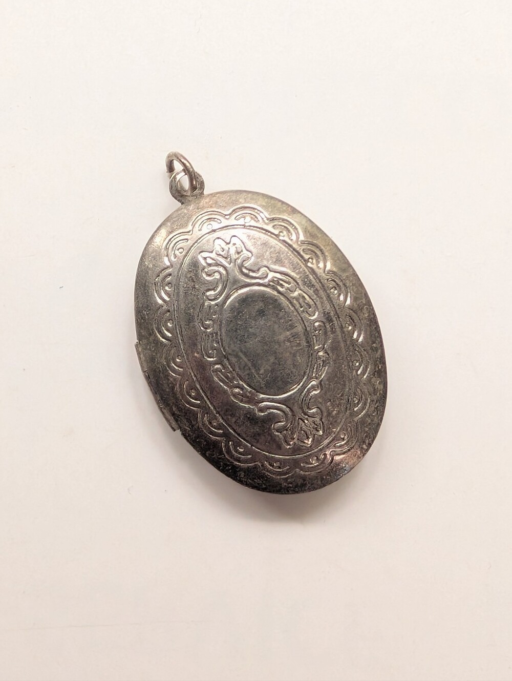 Vintage Estate Silver Tone Victorian Inspired Ornate Locket Necklace Pendant